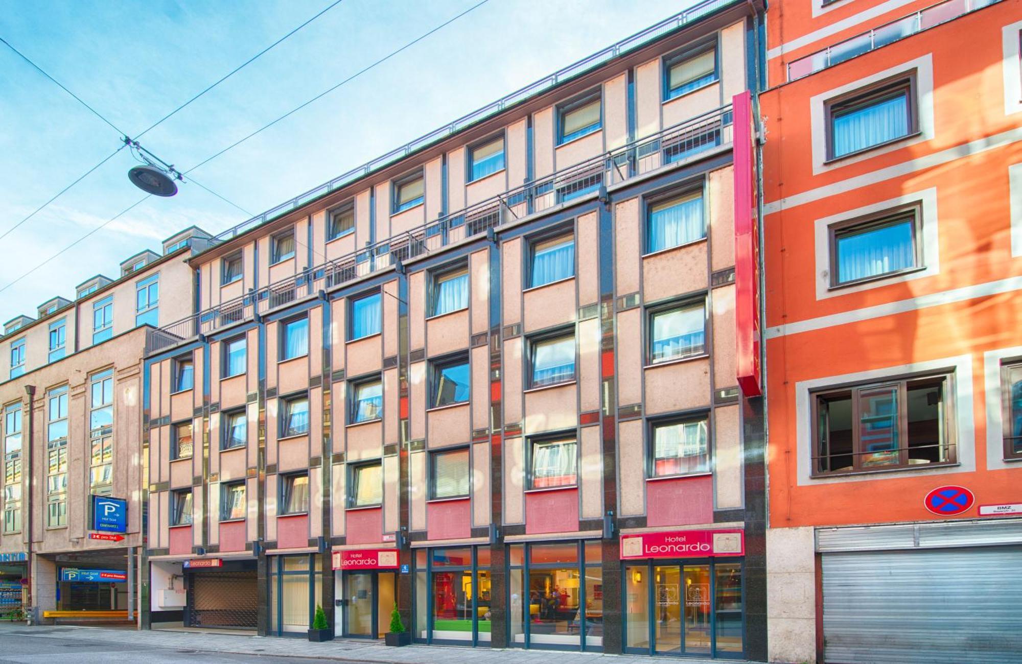 Hotel Leonardo Center
